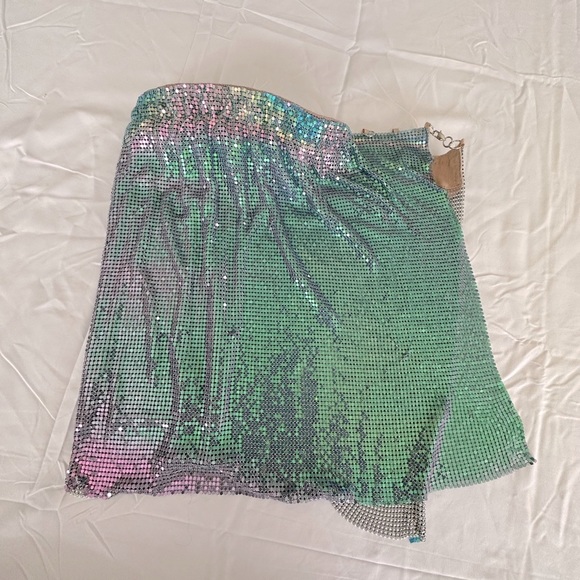 NWT Poster girl micro wrap iridescent chain mail skirt! ❤️ - Picture 3 of 6